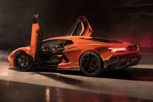Lamborghini Revuelto: Perpaduan Mesin V12 Legendaris dan Teknologi Masa Depan